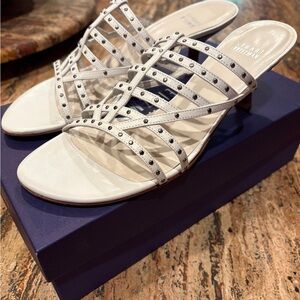 Stuart Weitzman 8 M Made In Spain Medieval White Leather Kitten Heel Shoes w/Box